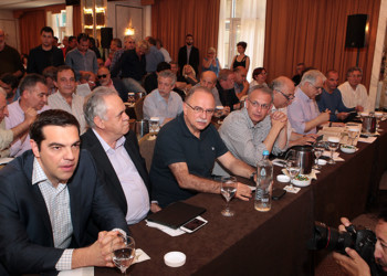 Καμπάνες μνημονιακής πειθαρχίας!