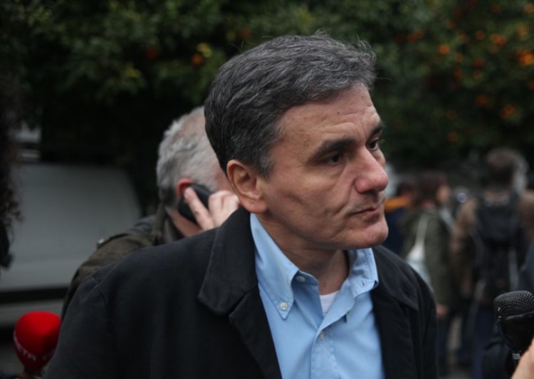 Συζητούν νέο δάνειο;