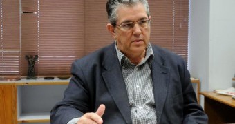 Ο αστυνόμος, το μπουζούκι και η θέση για τη δραχμή