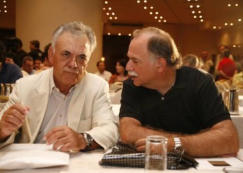 Η κυβέρνηση κονταίνει πολιτικά αλλά και εκλογικά το ΟΧΙ