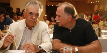 Η κυβέρνηση κονταίνει πολιτικά αλλά και εκλογικά το ΟΧΙ