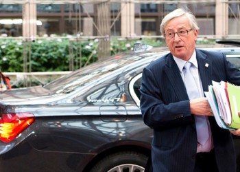 Σαν δυο σταγόνες νερού μοιάζουν τα δύο μνημόνια