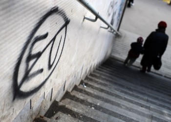 Πλατύ μέτωπο ενάντια στην ΕΕ