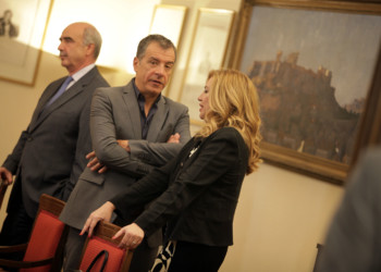 Σταύρος, Φώφη και «δύσκολα μέτρα»…