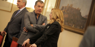 Σταύρος, Φώφη και «δύσκολα μέτρα»…