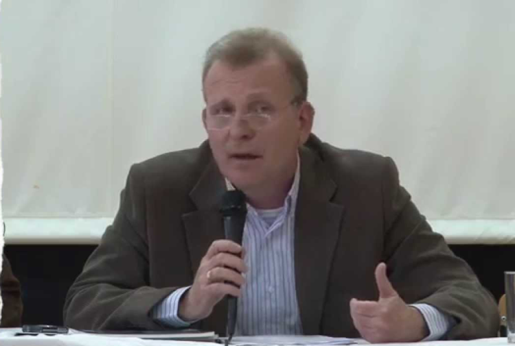 ΛΑΕ και ΚΚΕ δεν επιθυμούν σύγκρουση με το μαύρο μέτωπο