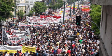 Ενωτικός μαχητικός αγώνας, όχι άσφαιρη διαμαρτυρία