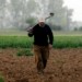 Βίαιο ξεκλήρισμα των αγροεργατών