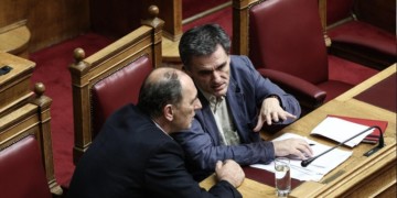ΣΥΡΙΖΑ και ΑΝΕΛ θυσιάζουν δανειολήπτες και δημόσια περιουσία