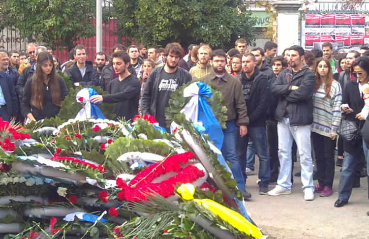 Οι νέοι του σήμερα μιλούν για την εξέγερση του Νοέμβρη