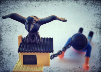 Μαύρα funds με νύχια γαμψά