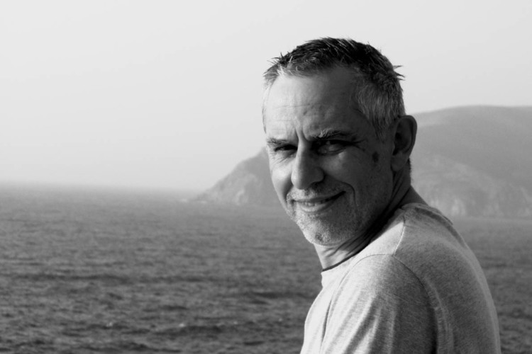 Άρης Μαραγκόπουλος: «Η βία ωριμάζει με βία τις συνειδήσεις»