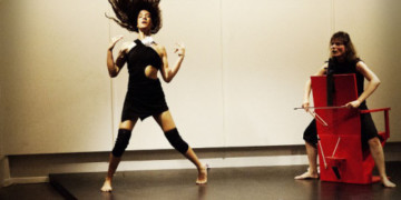 Εμείς, ή το εφήμερο του ζόφου