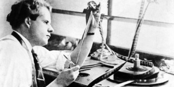 Μόνο να αφηγείσαι δεν φτάνει…