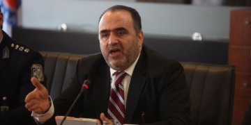Μένει ο Σφακιανάκης, προάγονται οι «Ντερτιλήδες»