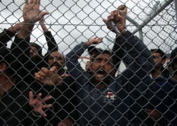 Η κυβέρνηση οξύνει τη καταστολή