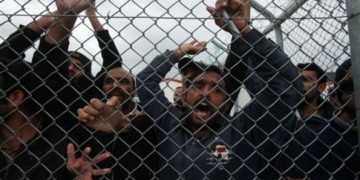 Η κυβέρνηση οξύνει τη καταστολή