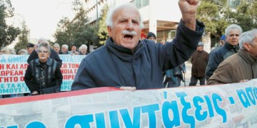 Πιο μνημονιακά, πιο αντεργατικά