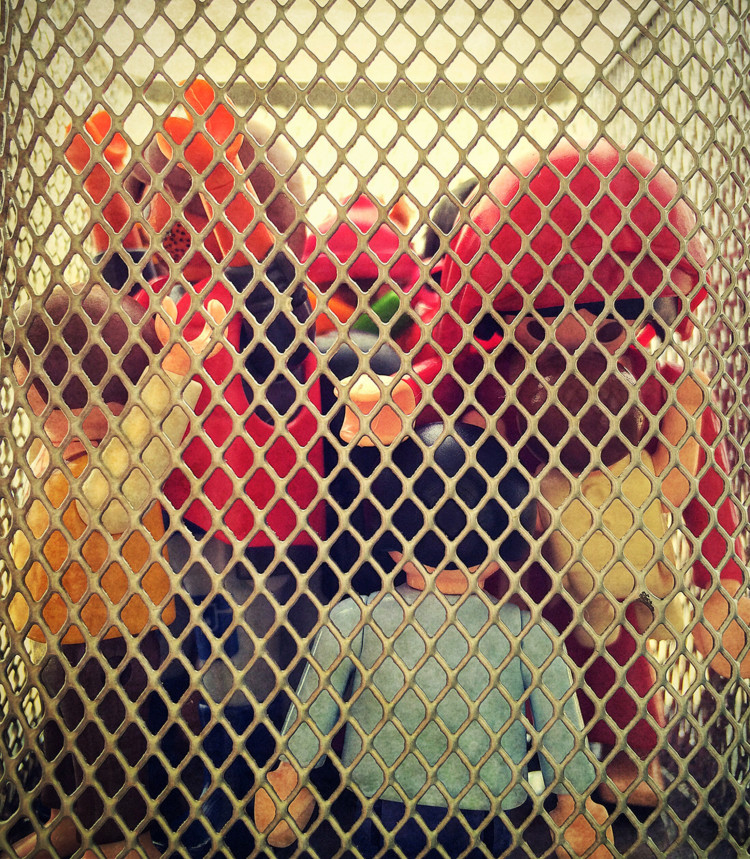 Έχουμε ίδιο εχθρό με τους πρόσφυγες!