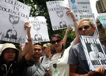 Στην εποχή των «διαρροών»