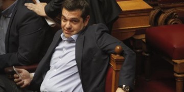 Χωρίς τέρμα ο αντιλαϊκός κατήφορος και ο κυβερνητικός διασυρμός