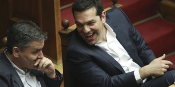 Τα πρώτα 99 χρόνια είναι δύσκολα…