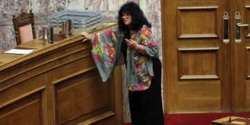 Ακούν τι λένε;