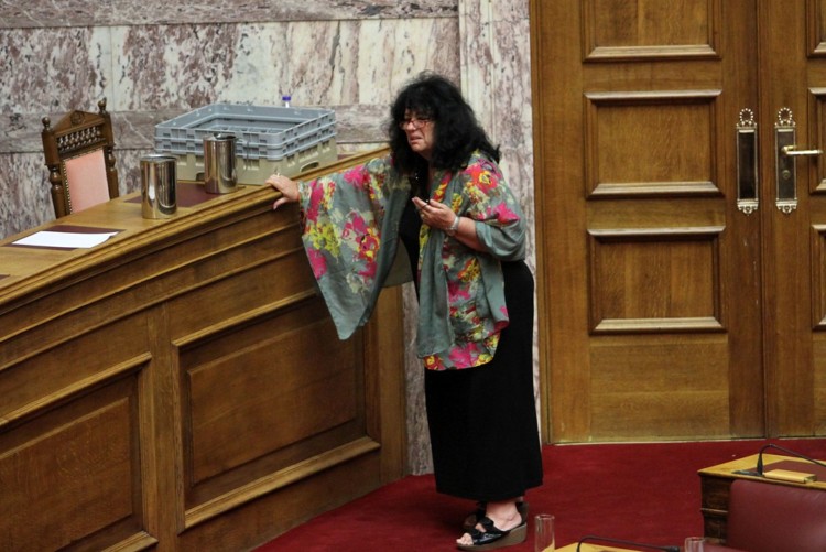 Ακούν τι λένε;