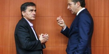 Αύξηση του χρέους θα φέρει ακόμη κι ο «κόφτης» του 15%