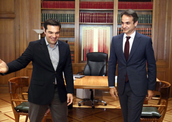 Κινήσεις ανασύνθεσης του πολιτικού σκηνικού με τον εκλογικό νόμο