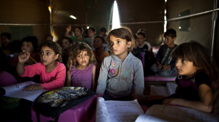 Δημόσια εκπαίδευση για όλα τα προσφυγόπουλα
