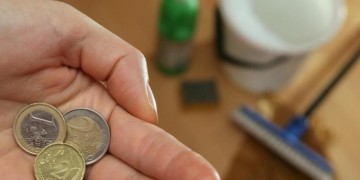 Εργαζόμενοι με «μισθό» 100 ευρώ μικτά!