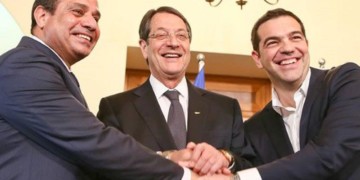 Διεθνείς «θεσμικοί» υποκριτές…