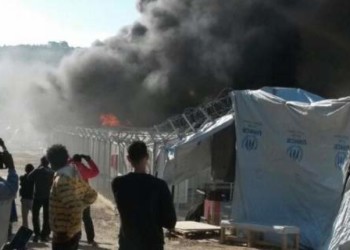 Εξεγέρσεις φυλακισμένων προσφύγων στα Κέντρα