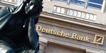 Deutsche Bank: Μαίνεται ο οικονομικός πόλεμος ΗΠΑ – ΕΕ