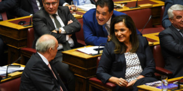 Έβγαλαν μαχαίρια Άδωνις και Κουμουτσάκος