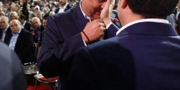 Συνέδριο ΣΥΡΙΖΑ: Δόγμα η παραμονή στο Ευρώ, υπαρξιακά τραυλίσματα από τους «53»