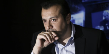 Διαπραγματεύσεις και συναινέσεις για τις τηλεοπτικές άδειες