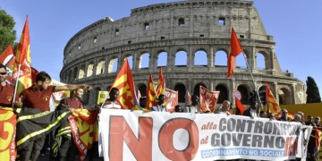 Θέμα: Ιταλικό «χαστούκι» σε ΕΕ και Ευρώ