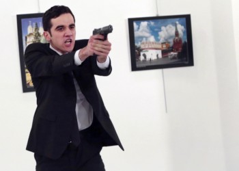 «Προβοκάτσια» η εκτέλεση του πρέσβη