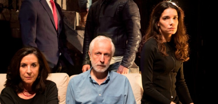 Η Δεύτερη Φωνή μιας κοινωνίας–ερειπιώνα