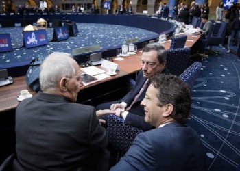 Στις πλάτες της κοινωνίας η «γεφύρωση» της διαμάχης ΔΝΤ-ΕΕ