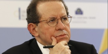 Ξανά το χέρι στις τσέπες για τις χρεοκοπημένες τράπεζες