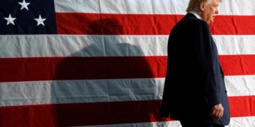 Ο Τραμπ διχάζει την Αμερική