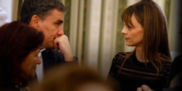 Θα περιμένουμε το σφαγείο ή θα βγούμε στο δρόμο του αγώνα;