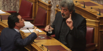 Με αντιπερισπασμό τη σκανδαλολογία