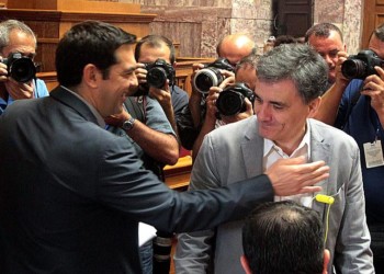 Εσωκομματικά «αντίμετρα»  για τον εγκλωβισμό της  αγανάκτησης στην Κουμουνδούρου