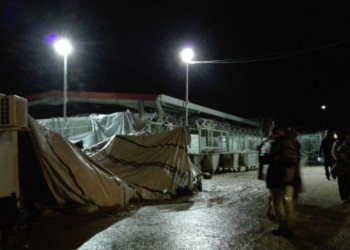 Εκκενώσεις καταυλισμών με εκβιαστικούς όρους