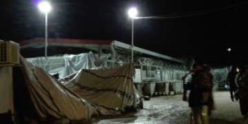 Εκκενώσεις καταυλισμών με εκβιαστικούς όρους