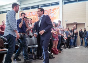 Νεολαία ΣΥΡΙΖΑ, απολογητής και  στήριγμα της κυβερνητικής πολιτικής